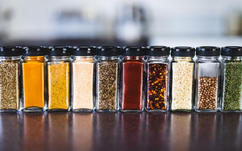 Combien de temps peut-on conserver ses épices?